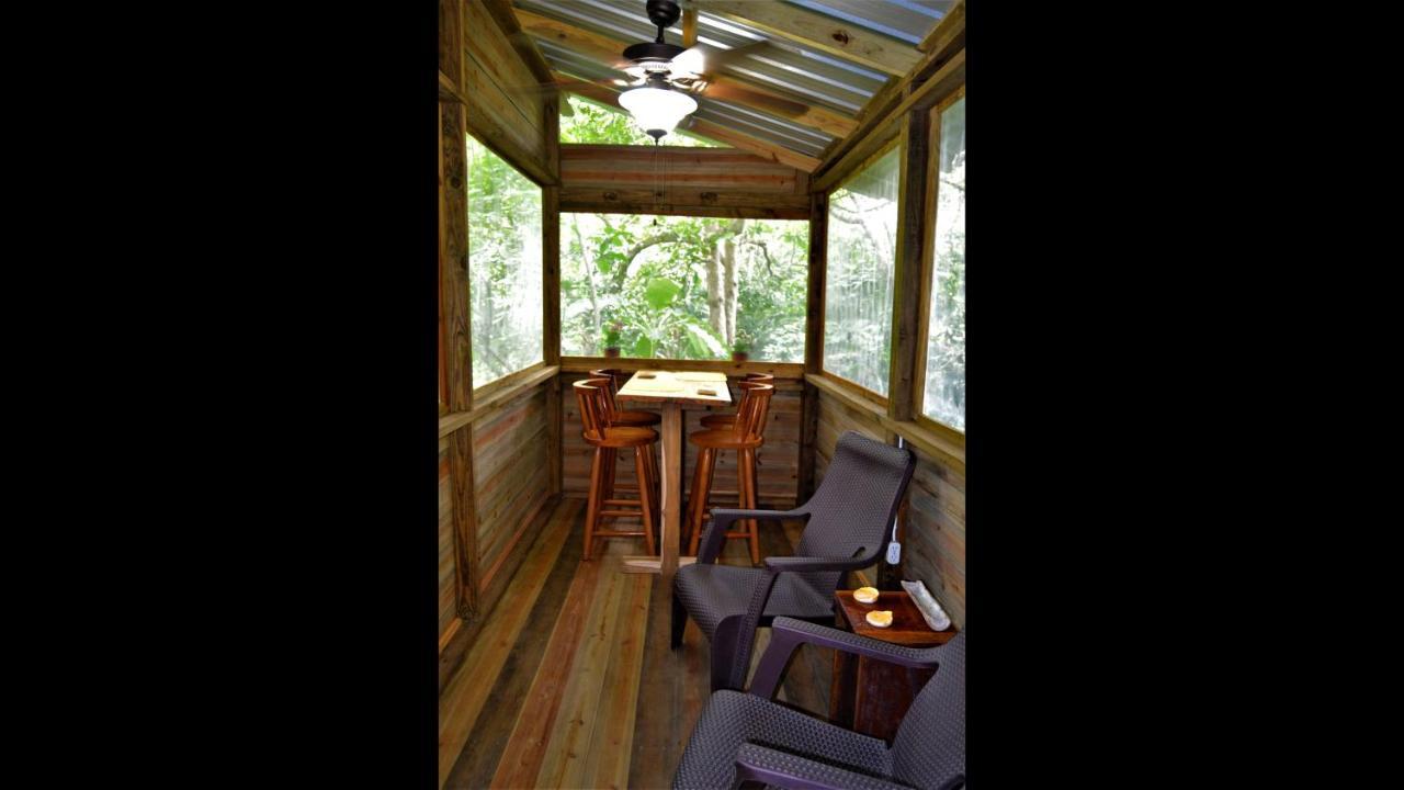 Iguana Roost Tourism Gold Standard Fully Equipped Two Bedroom Cabin San Ignacio Exterior photo